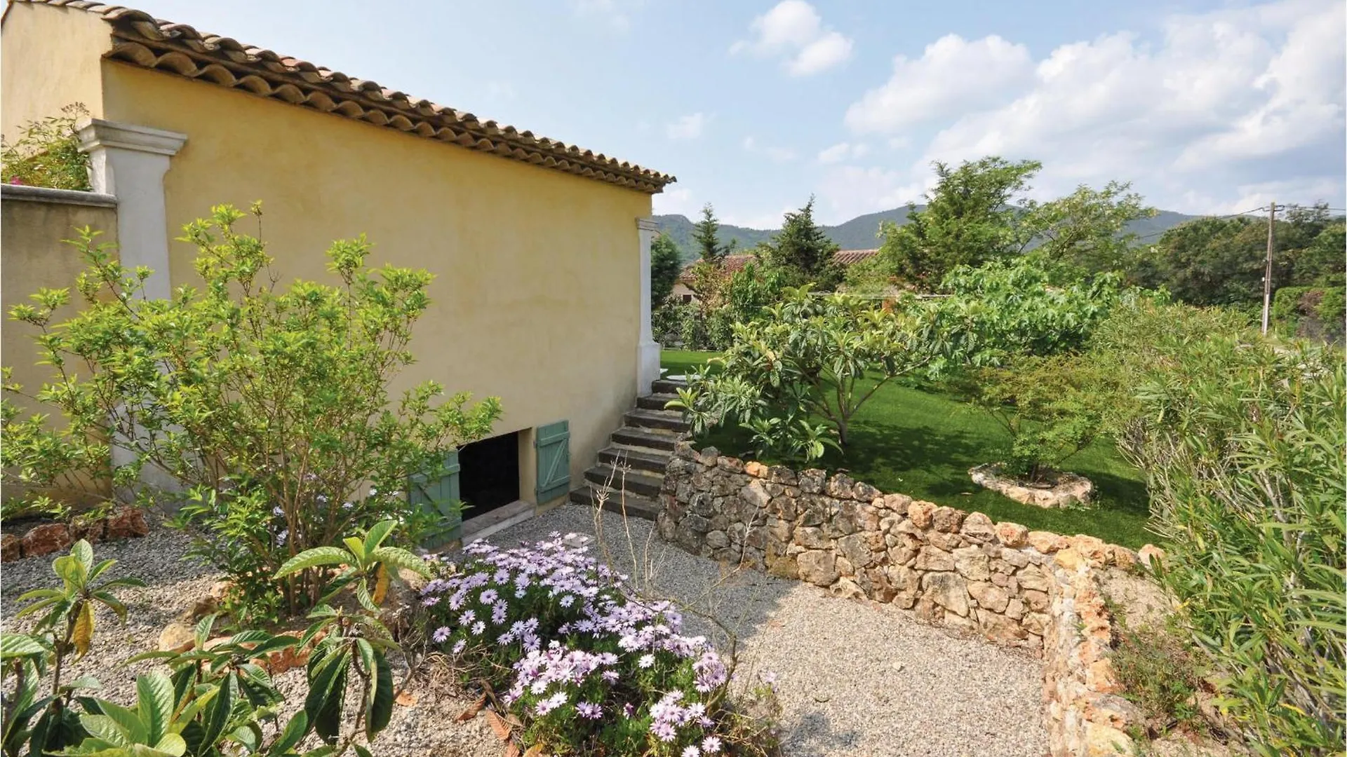 Amazing Home In Sainte Maxime Le Plan-de-la-Tour Frankrike